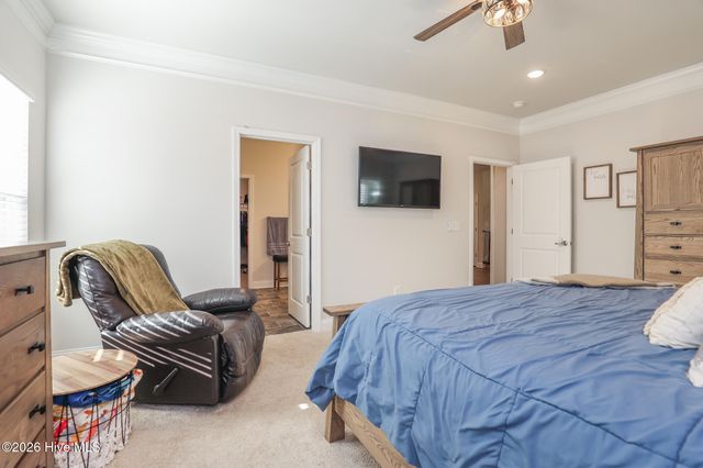 907 Eakins Lane, Richlands, NC 28574