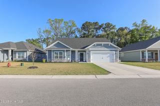 907 Eakins Lane, Richlands, NC 28574