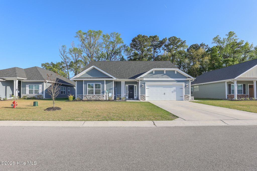 907 Eakins Lane, Richlands, NC 28574