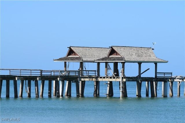 18001 Bluewater DR, Naples, FL 34114