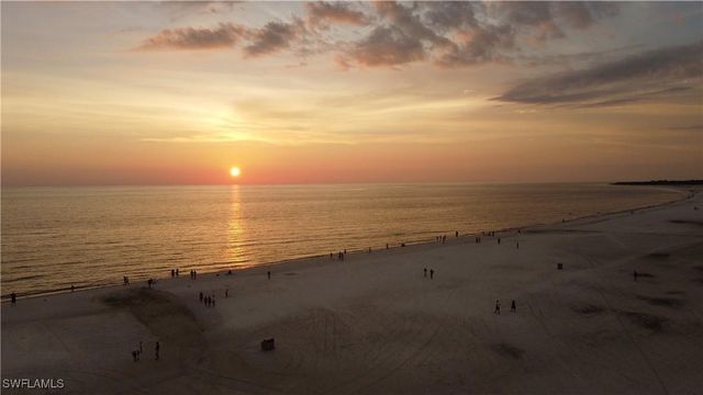 18001 Bluewater DR, Naples, FL 34114