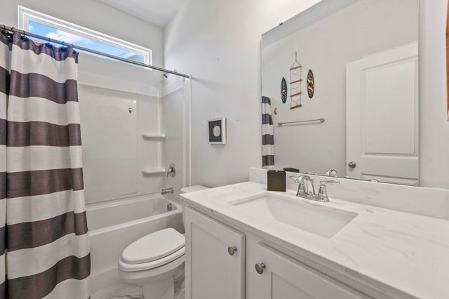 1071 Heather Glen Blvd., Little River, SC 29566