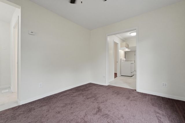 910 E 6th Street, Hobart, IN 46342