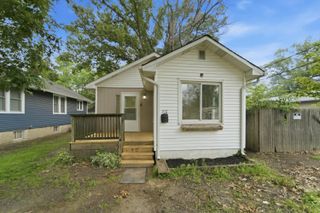 910 E 6th Street, Hobart, IN 46342