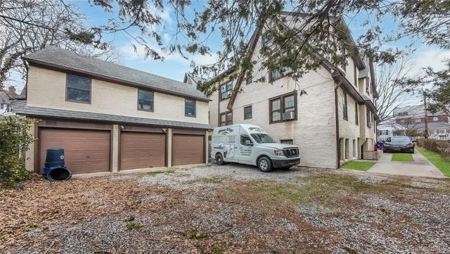4320 Hamilton Place, Little Neck, NY 11363