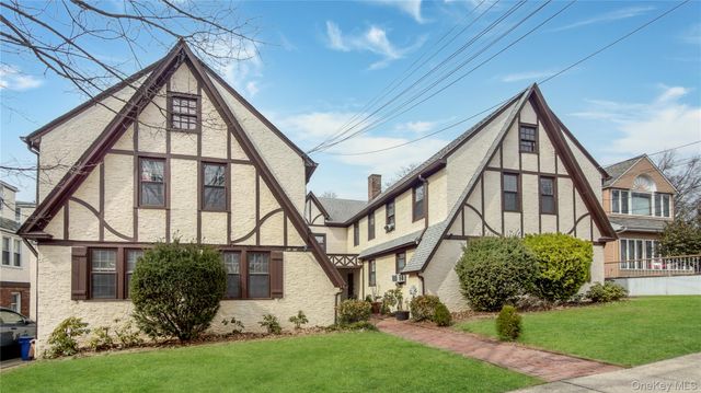 4320 Hamilton Place, Little Neck, NY 11363