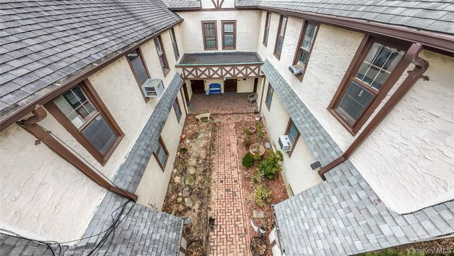 4320 Hamilton Place, Little Neck, NY 11363