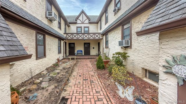 4320 Hamilton Place, Little Neck, NY 11363
