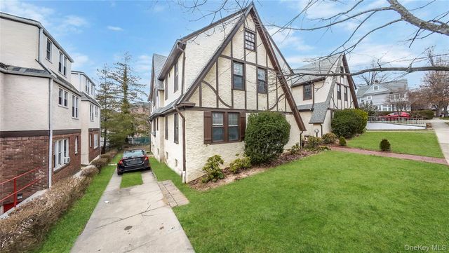 4320 Hamilton Place, Little Neck, NY 11363
