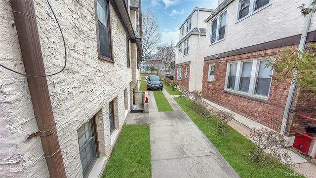 4320 Hamilton Place, Little Neck, NY 11363