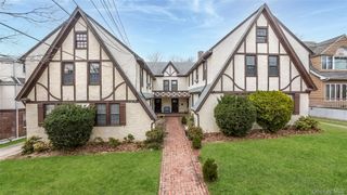 4320 Hamilton Place, Little Neck, NY 11363