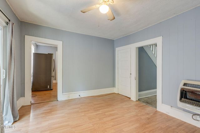 1704 State Line Road, Elizabethton, TN 37643