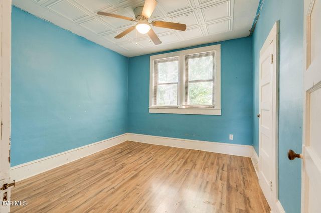1704 State Line Road, Elizabethton, TN 37643