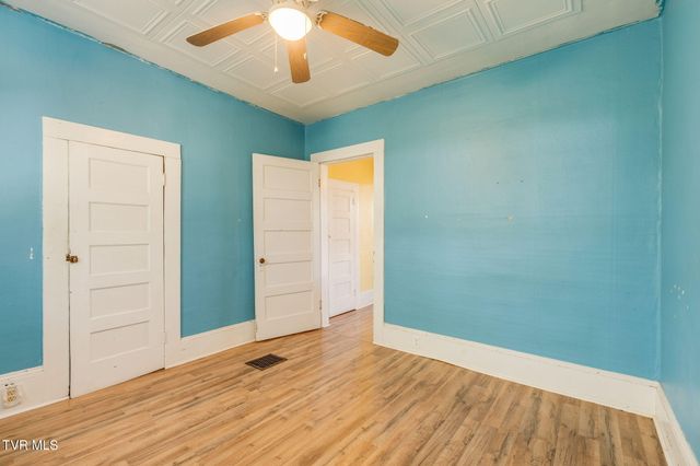 1704 State Line Road, Elizabethton, TN 37643