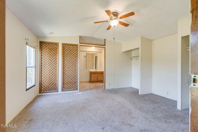 1704 State Line Road, Elizabethton, TN 37643