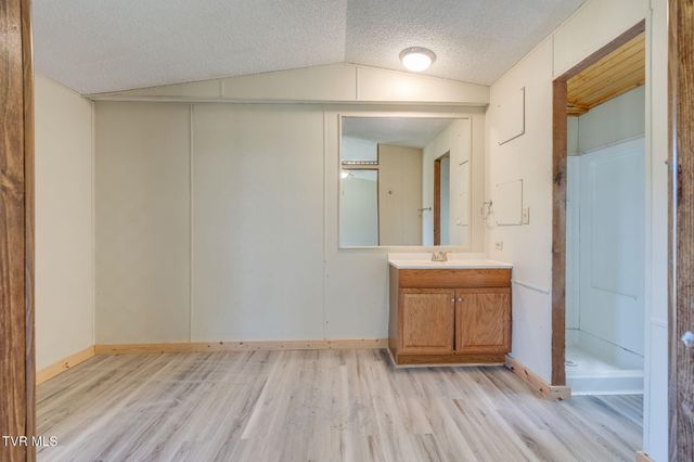 1704 State Line Road, Elizabethton, TN 37643