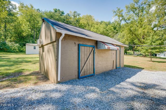 1704 State Line Road, Elizabethton, TN 37643