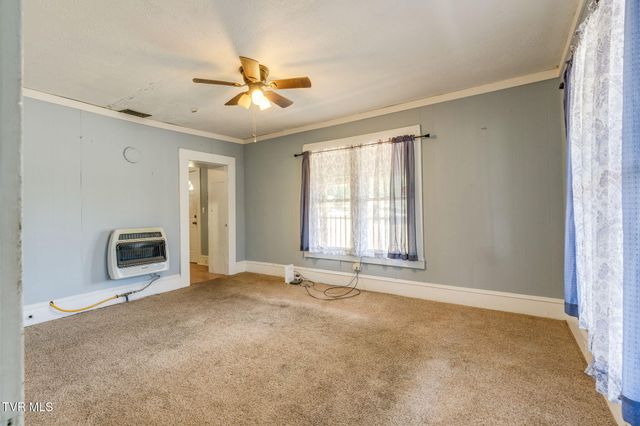 1704 State Line Road, Elizabethton, TN 37643