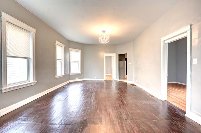 135 W 109th Place, Chicago, IL 60628