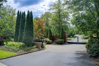 3869 Teesdale Court, Sandy Springs, GA 30350