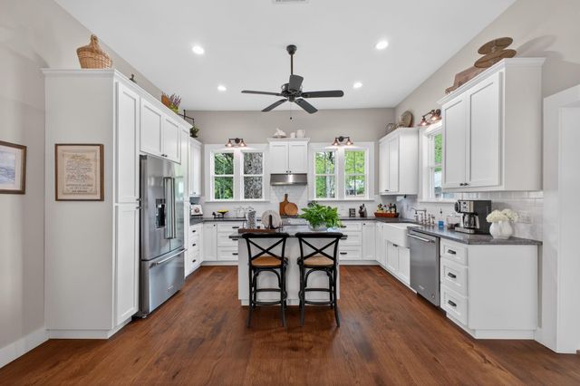 510 Dark Street, Brenham, TX 77833