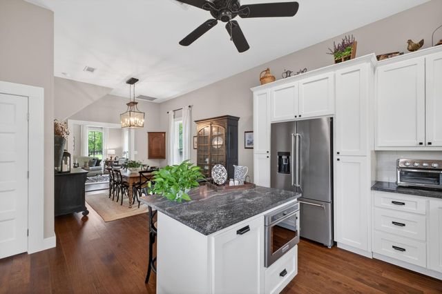 510 Dark Street, Brenham, TX 77833