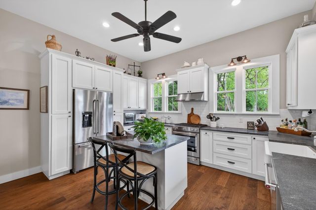 510 Dark Street, Brenham, TX 77833