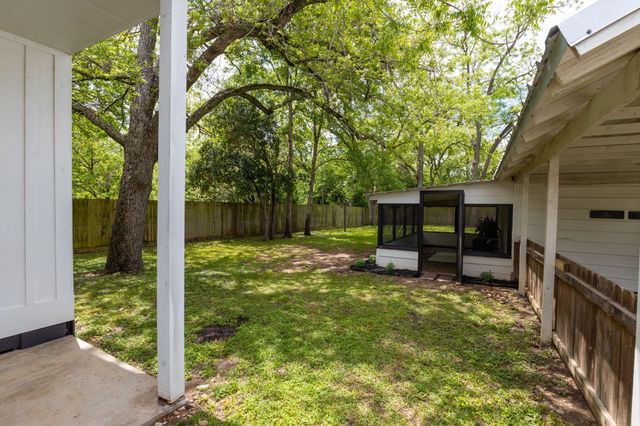 510 Dark Street, Brenham, TX 77833