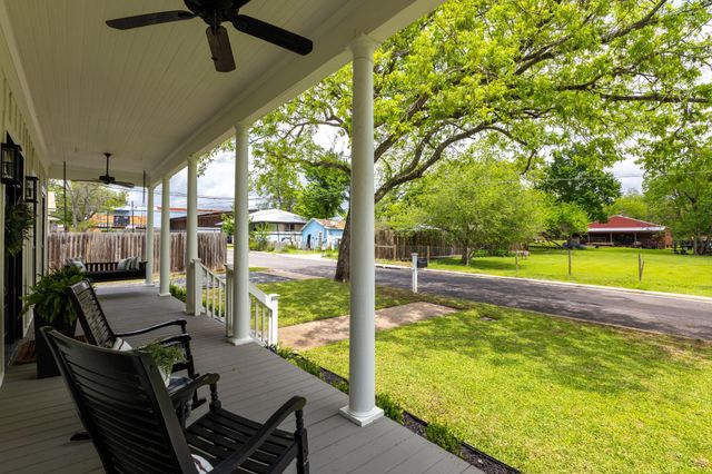 510 Dark Street, Brenham, TX 77833