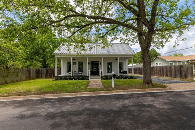 510 Dark Street, Brenham, TX 77833