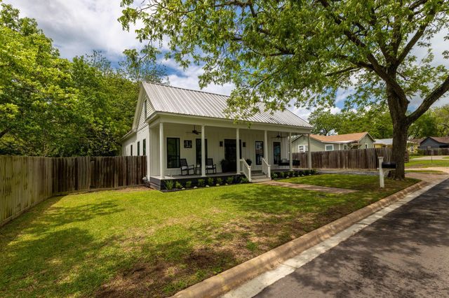 510 Dark Street, Brenham, TX 77833