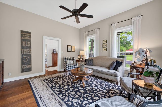 510 Dark Street, Brenham, TX 77833