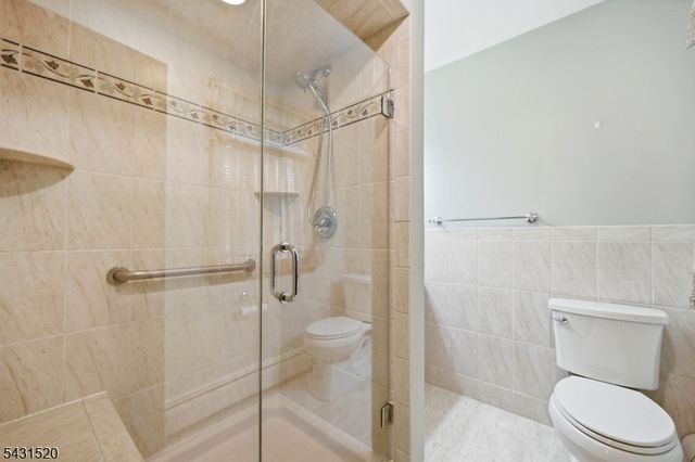 5 Halsey Rd, Montville Twp., NJ 07082