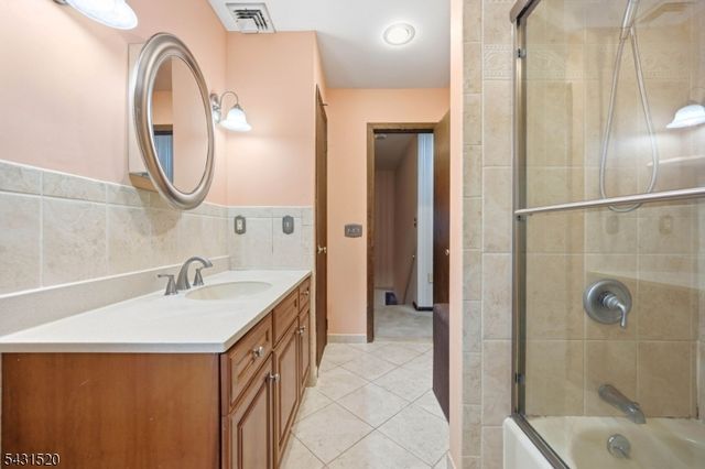 5 Halsey Rd, Montville Twp., NJ 07082