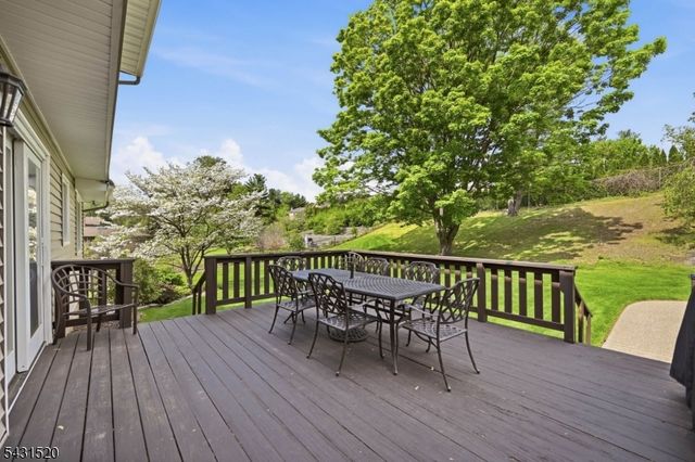 5 Halsey Rd, Montville Twp., NJ 07082