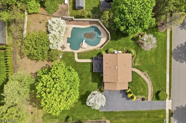5 Halsey Rd, Montville Twp., NJ 07082