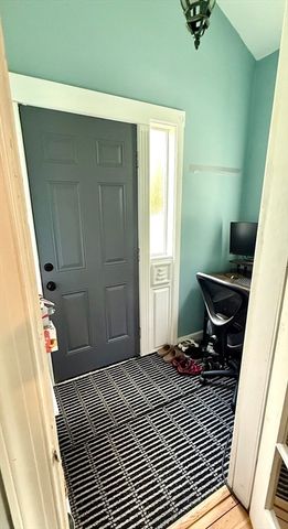 169 Green St, Gardner, MA 01440