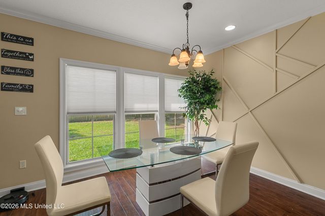 67 Woodside, Hattiesburg, MS 39402