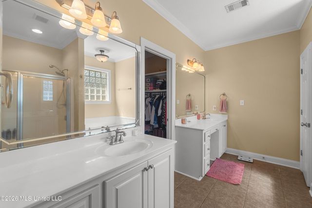 67 Woodside, Hattiesburg, MS 39402