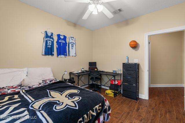 67 Woodside, Hattiesburg, MS 39402