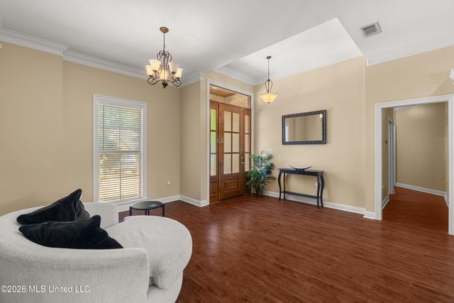 67 Woodside, Hattiesburg, MS 39402