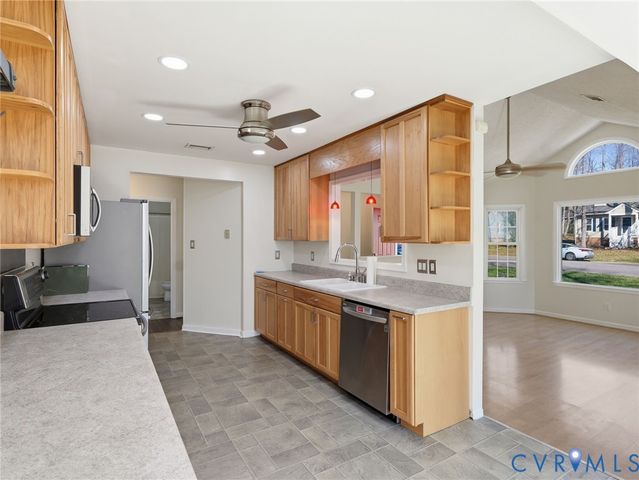 6812 Sika Ln, Chesterfield, VA 23112