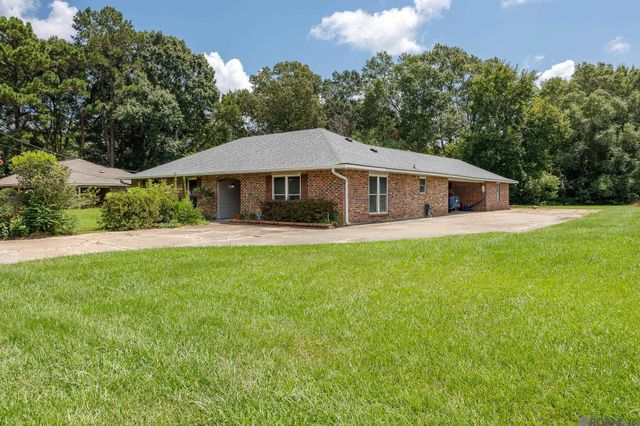 113 Elmira Dr, Slaughter, LA 70777