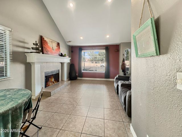 3719 E INVERNESS Avenue 103, Mesa, AZ 85206