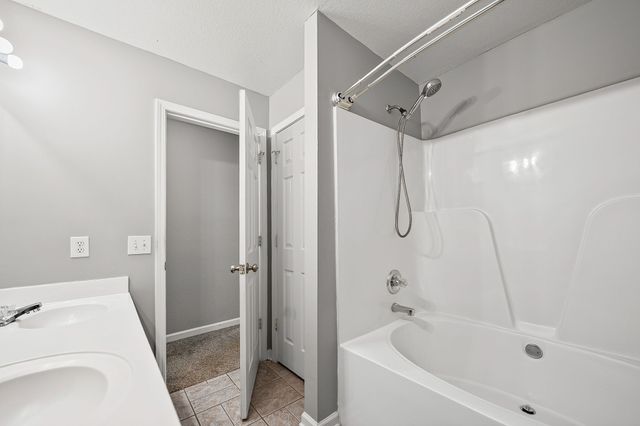 535 Lafayette Rd Apt G2, Clarksville, TN 37042