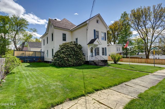 300 Wells Street, Johnstown, NY 12095
