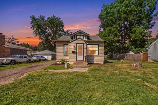 6714 Corvallis Avenue N, Crystal, MN 55428