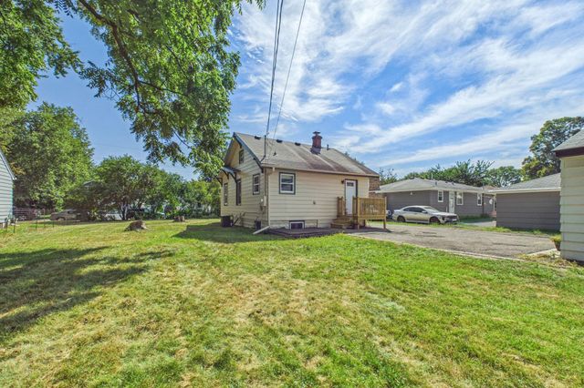 6714 Corvallis Avenue N, Crystal, MN 55428