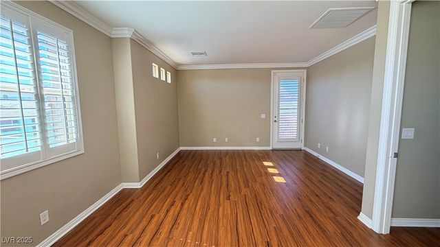 8130 SLIP POINT Avenue, Las Vegas, NV 89147