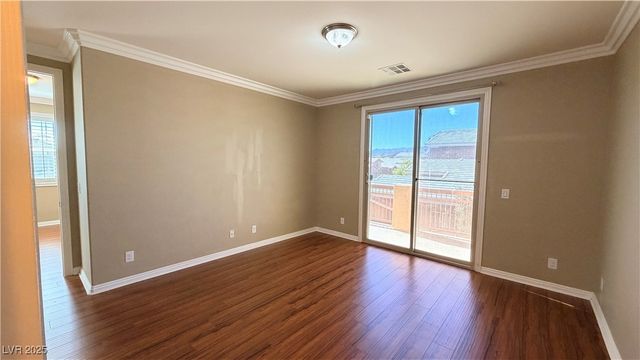 8130 SLIP POINT Avenue, Las Vegas, NV 89147